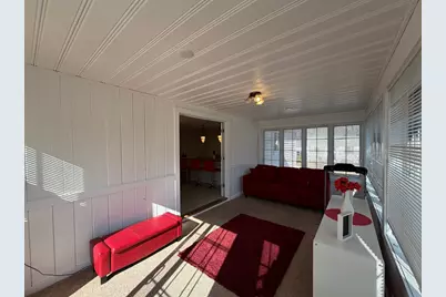 21 Howard Street, Milford, MA 01757 - Photo 18