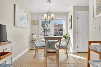 102 Central St #5A, Saugus, MA 01906 - Photo 4