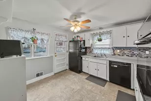 285 Den Quarry Rd, Lynn, MA 01904 - Photo 14