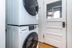 231 Lowell St, Waltham, MA 02453 - Photo 22