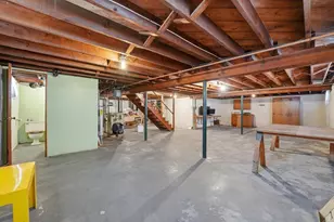 79 Woodlawn St, Chicopee, MA 01020 - Photo 26