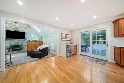 74 Crabtree Ln, Abington, MA 02351 - Photo 10