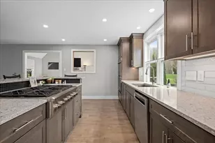 14 Goddard Dr, Auburn, MA 01501 - Photo 6