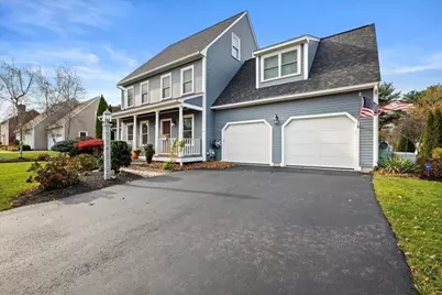 14 Goddard Dr, Auburn, MA 01501 - Photo 2