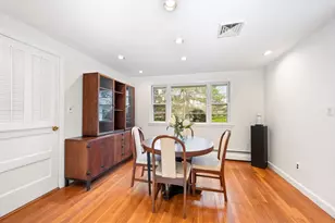 142 Worthen Rd, Lexington, MA 02421 - Photo 4