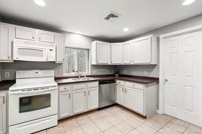 37 Highland St, Spencer, MA 01562 - Photo 10