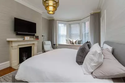 27 Hereford St, Boston, MA 02115 - Photo 20