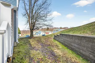 61 Fox Meadow, Leominster, MA 01453 - Photo 12