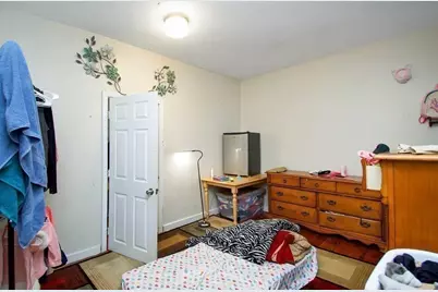 37 Benefit St, Worcester, MA 01610 - Photo 20