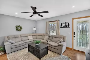 35 Dudley Rd, Oxford, MA 01540 - Photo 8