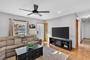 35 Dudley Rd, Oxford, MA 01540 - Photo 10