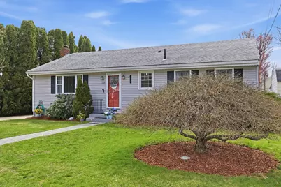 133 Friendship Street, Fall River, MA 02723 - Photo 4