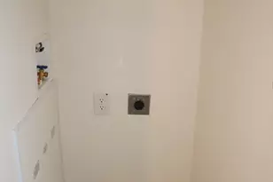 1346 Newport Ave, Attleboro, MA 02703 - Photo 16