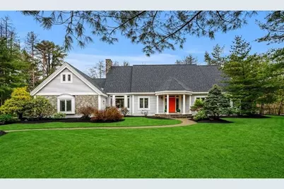 48 Candlewood Dr, Topsfield, MA 01983 - Photo 1