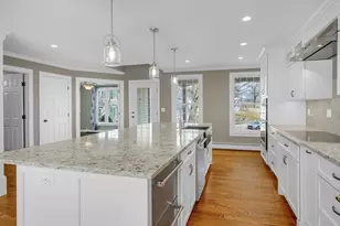 8 Jacqueline Dr, Amesbury, MA 01913 - Photo 4