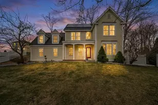 8 Jacqueline Dr, Amesbury, MA 01913 - Photo 2