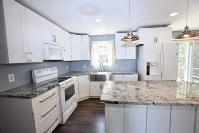 21 Myles Standish Dr, Carver, MA 02330 - Photo 6