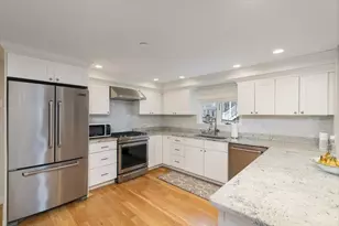 333 Merrimac St, Newburyport, MA 01950 - Photo 16