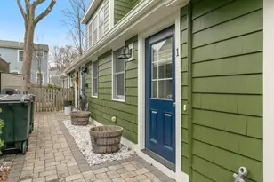 333 Merrimac St, Newburyport, MA 01950 - Photo 32