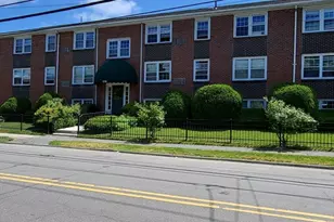 210 Hillside Ave, Needham, MA 02494 - Photo 8