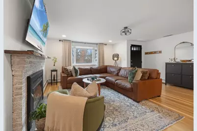 32 Bradford Loop, Georgetown, MA 01833 - Photo 4