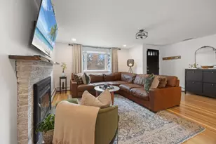 32 Bradford Loop, Georgetown, MA 01833 - Photo 4