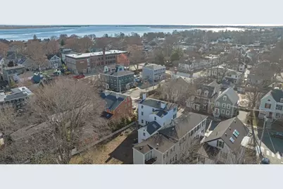 78 Lime St, Newburyport, MA 01950 - Photo 10