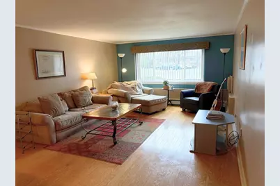 5 Hallmark Gardens #1, Burlington, MA 01803 - Photo 6