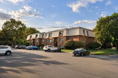 5 Hallmark Gardens #1, Burlington, MA 01803 - Photo 20