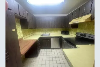 685 Oak Street #19-6, Brockton, MA 02301 - Photo 16