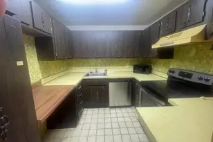 685 Oak St, Brockton, MA 02301 - Photo 16