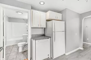 298 Collette St, New Bedford, MA 02746 - Photo 6