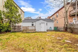 298 Collette St, New Bedford, MA 02746 - Photo 22