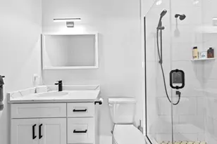 176 W Seventh St, Boston, MA 02127 - Photo 12