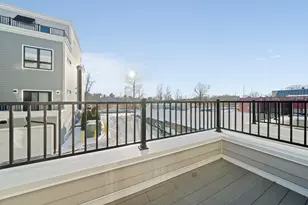 196 Gardner St, Boston, MA 02132 - Photo 10