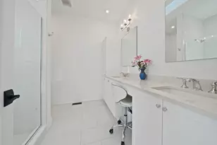 196 Gardner St, Boston, MA 02132 - Photo 16