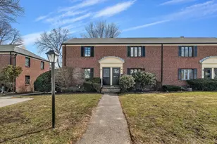 74 Duff St, Watertown, MA 02472 - Photo 2