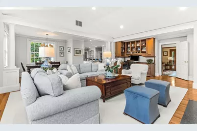 33 Hundreds Cir, Wellesley, MA 02481 - Photo 16