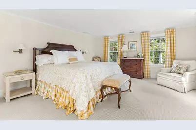 33 Hundreds Cir, Wellesley, MA 02481 - Photo 26