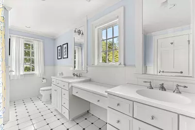 33 Hundreds Cir, Wellesley, MA 02481 - Photo 22