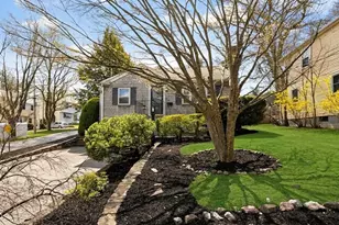 15 Norman St, Milton, MA 02186 - Photo 2