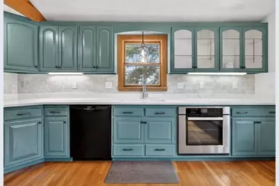 15 Norman St, Milton, MA 02186 - Photo 6