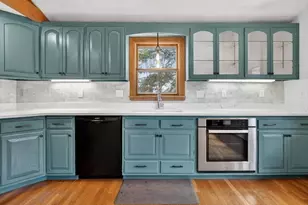 15 Norman St, Milton, MA 02186 - Photo 6