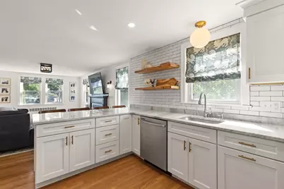 11 Riverside Ave, Quincy, MA 02169 - Photo 16