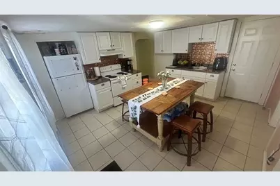 59 Lancaster St, Leominster, MA 01453 - Photo 28