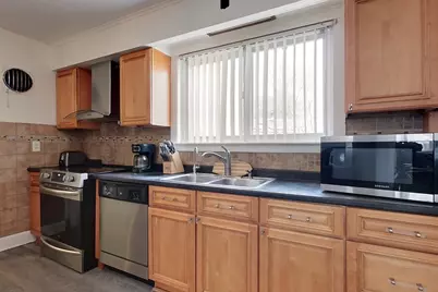 6 Danforth St, Lawrence, MA 01843 - Photo 4