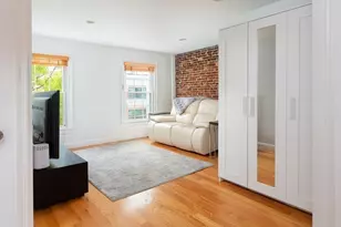305 Sumner St, Boston, MA 02128 - Photo 4
