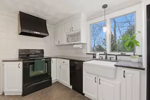 20 Hilltop Terrace, Woburn, MA 01801 - Photo 8