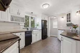 20 Hilltop Terrace, Woburn, MA 01801 - Photo 6