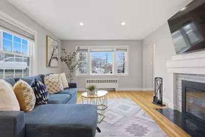 20 Hilltop Ter, Woburn, MA 01801 - Photo 4